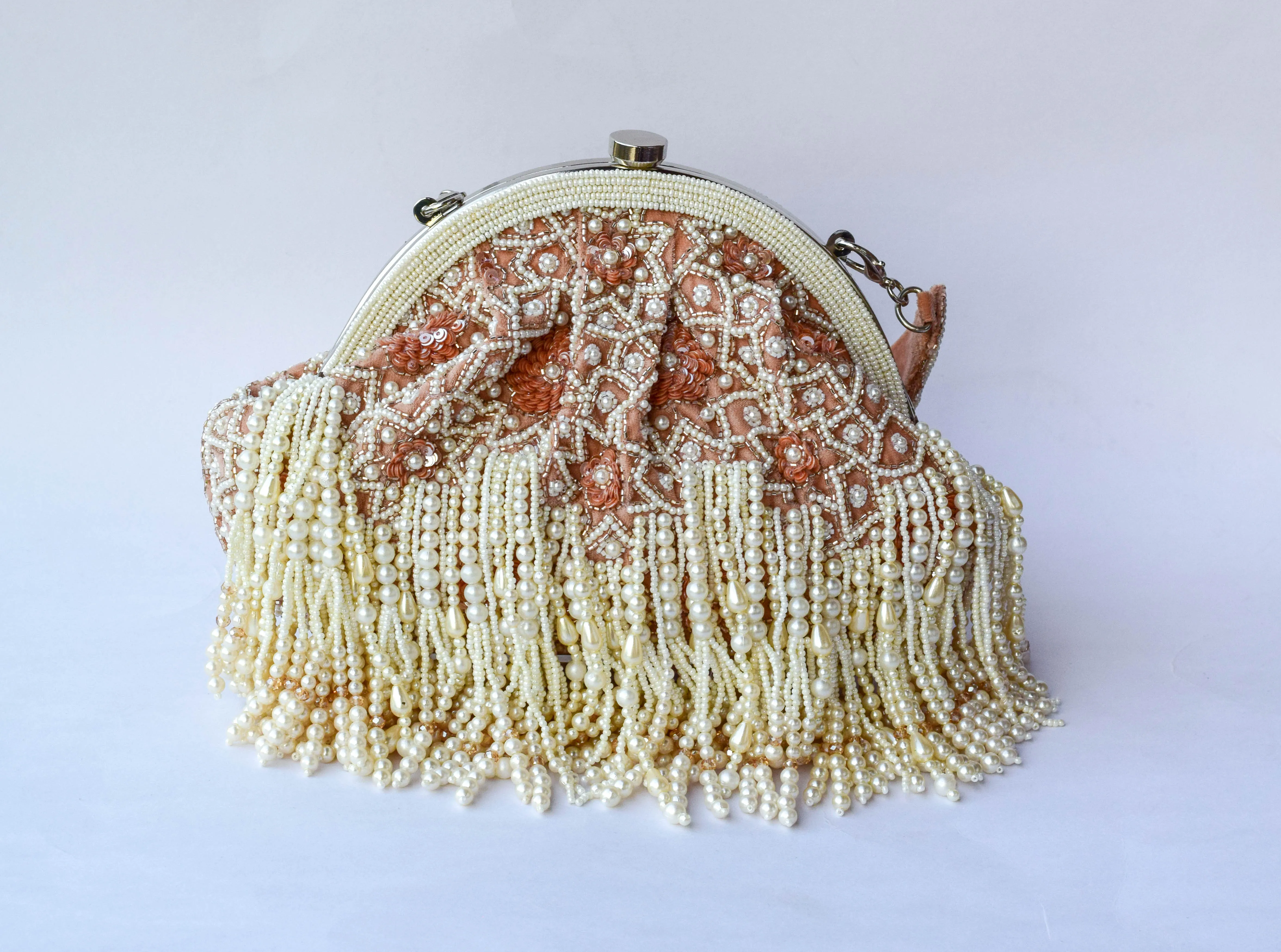 Adara Clutch | SHREYA GHOSHAL