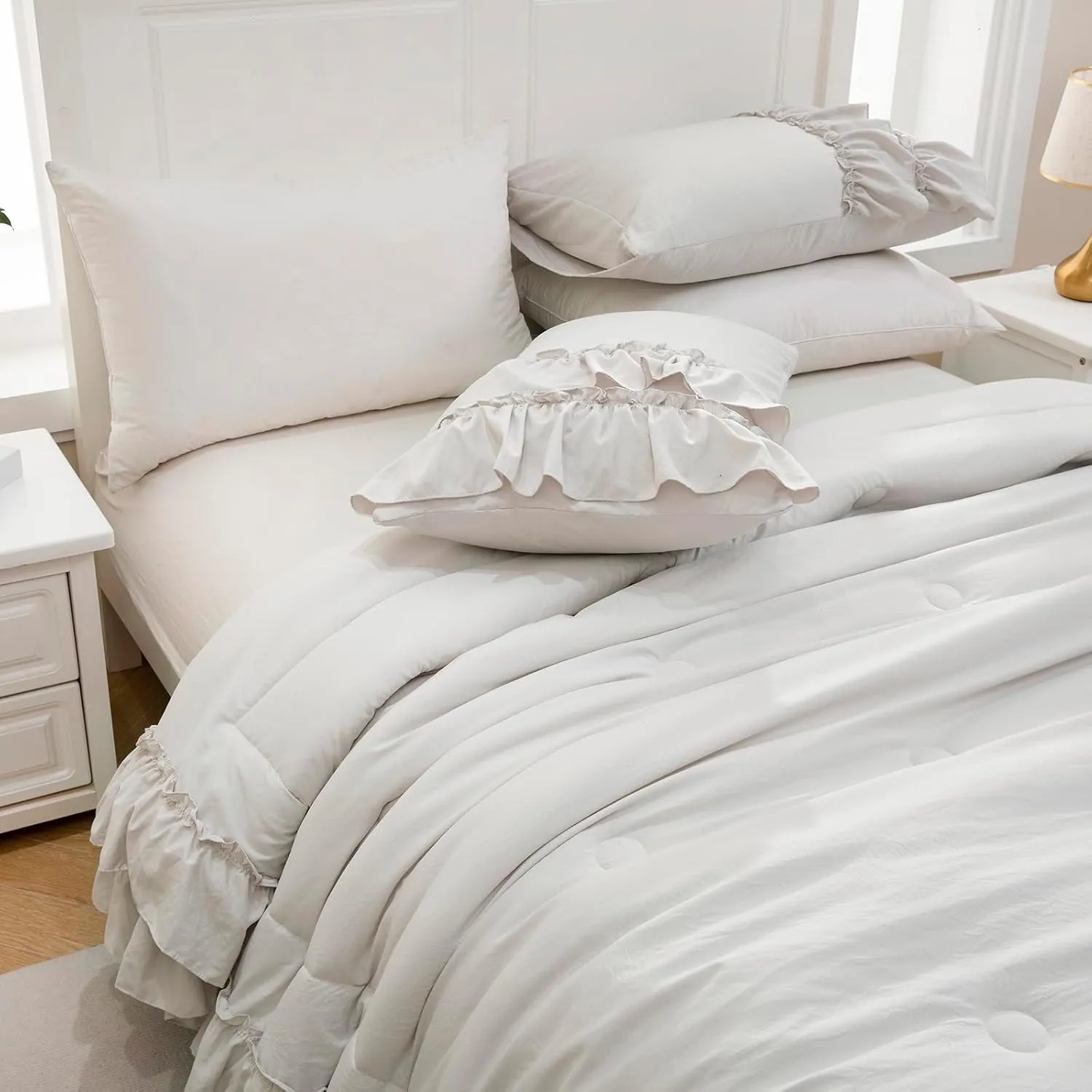 Beige Comfrter Set King Size Boho Bedding Set Shabby Chic 2 Layers Ruffles Bedroom Home Decor Ultra Soft Microfiber Farmhouse Down Comforter Bohemian Quilt Set for Girls Women