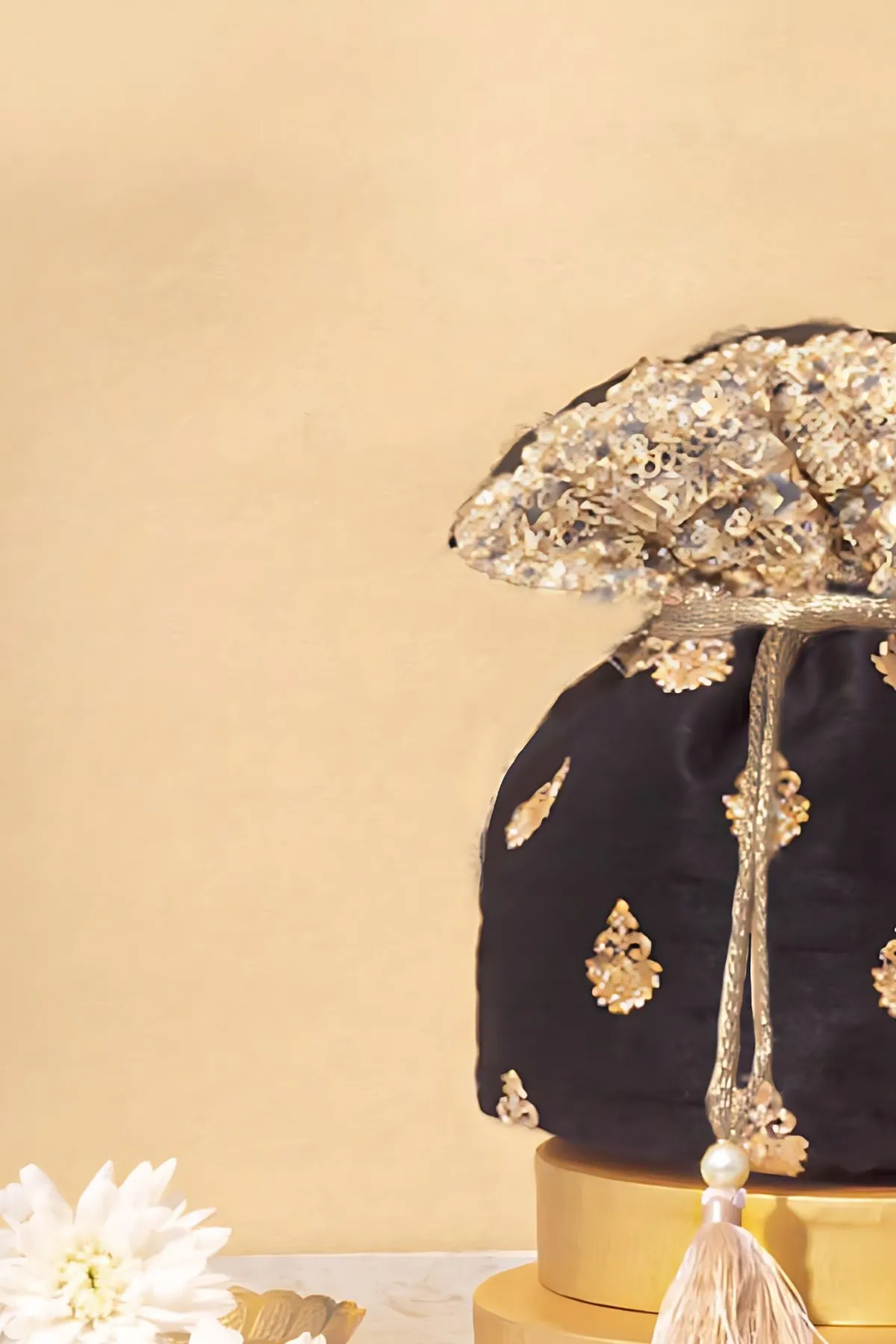 Black saanjh embroidered potli