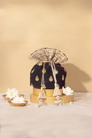 Black saanjh embroidered potli