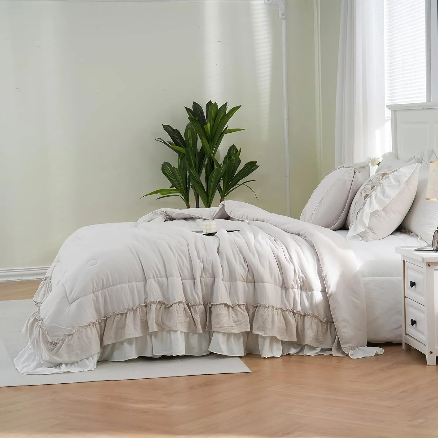 Boho Comfrter Set King Size Beige Bedding Set Shabby Chic Down Comforter 2 Layers Ruffles Home Decor Farmhouse Quilt Set Ultra Soft Microfiber White Cream Bohemian Bed Set for Girls Women…