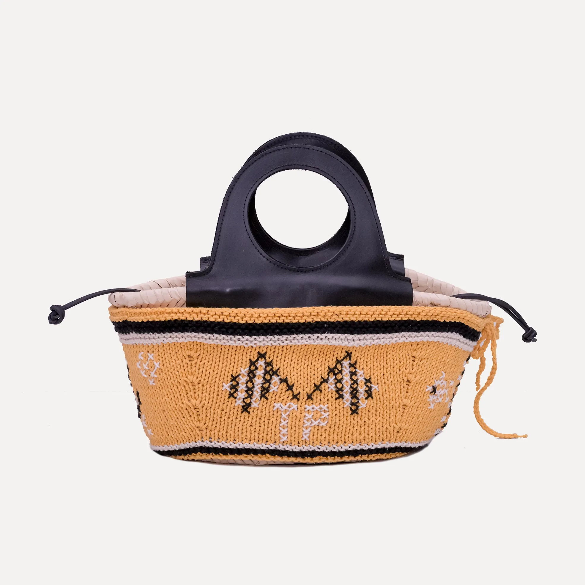 Caxinas - mini embroidered basket in yellow