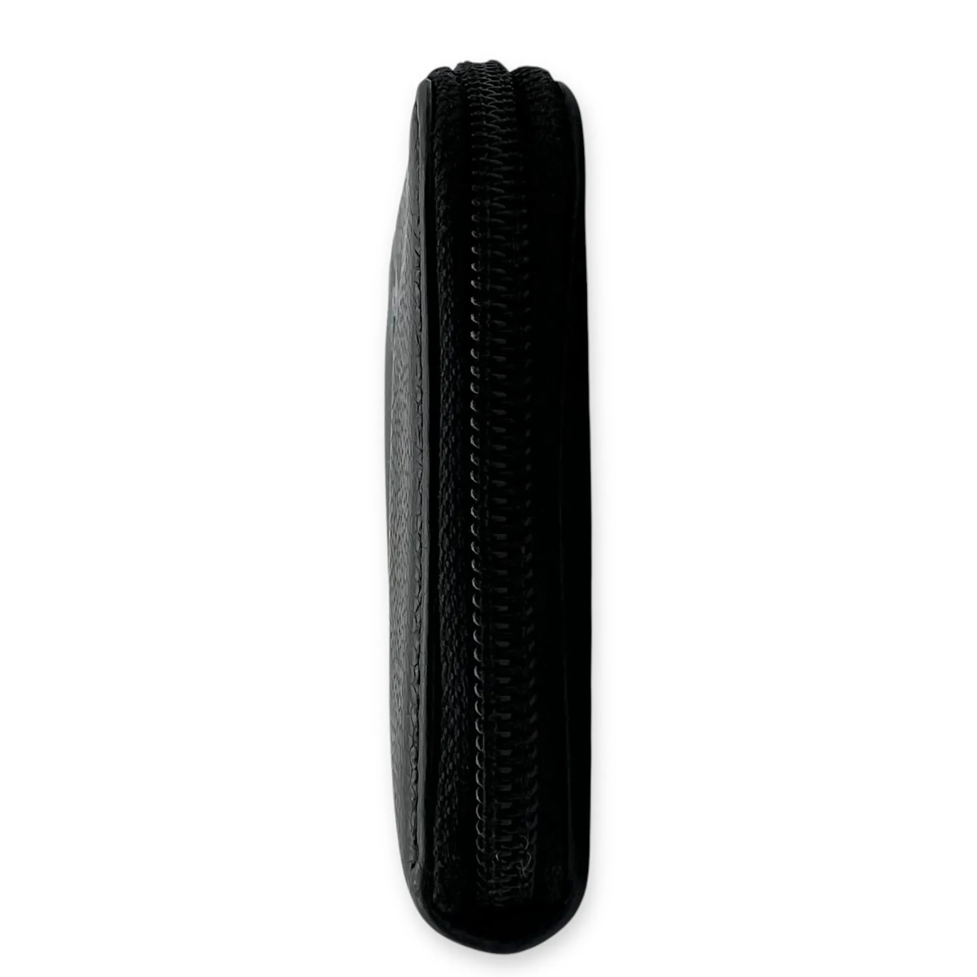 CC Zipped Black Wallet in Caviar Leather, Gold hardware