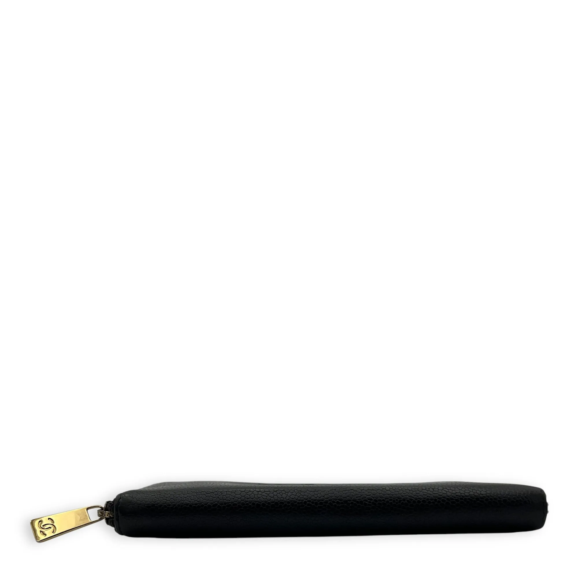 CC Zipped Black Wallet in Caviar Leather, Gold hardware