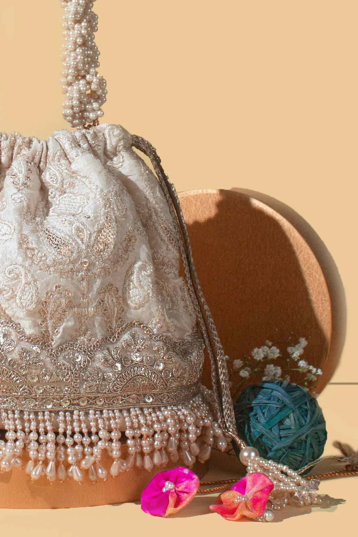 Chaand Bucket Bag