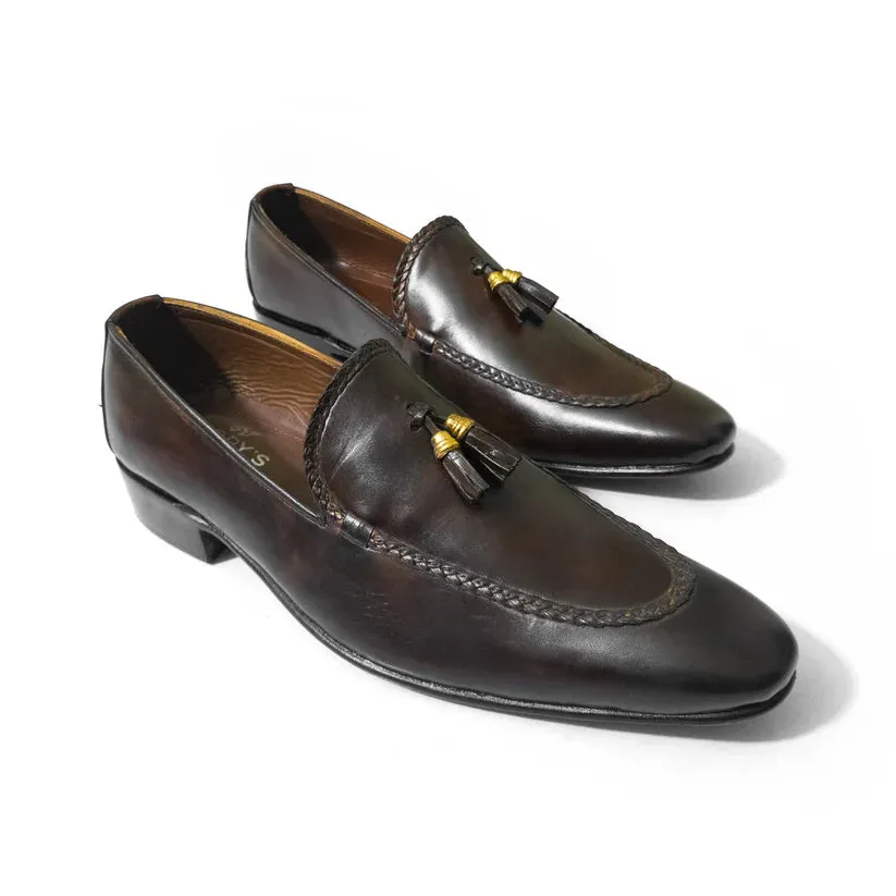 CLASSIC TASSELS FORMALS