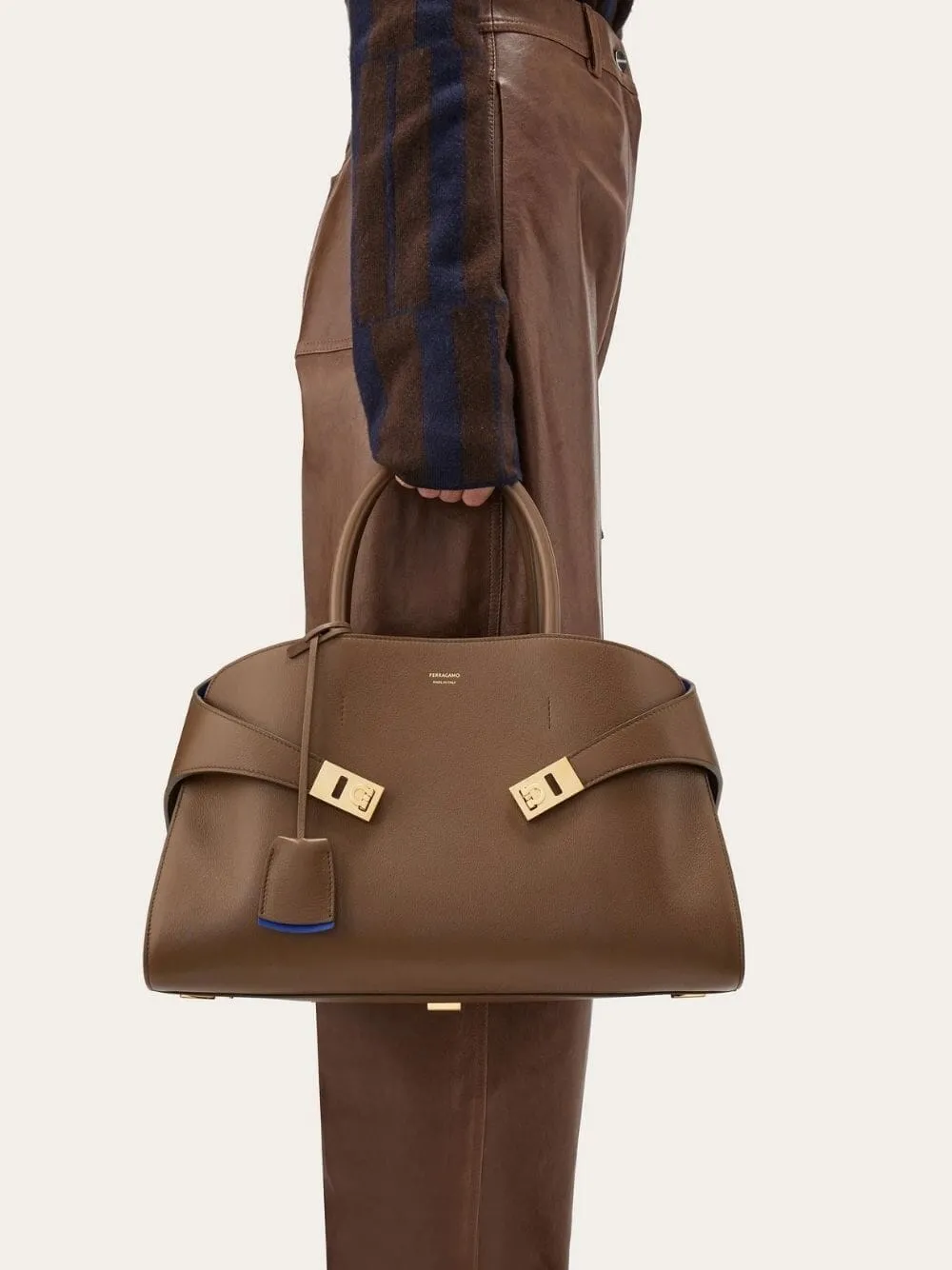 Clay Hug Medium Handbag