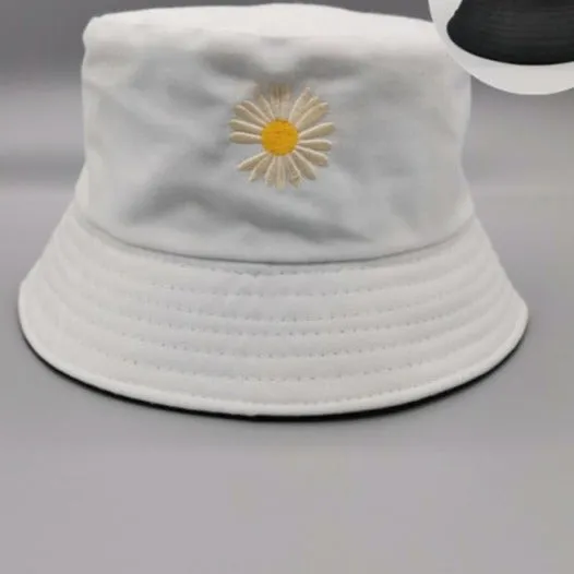 Double-side Unisex Harajuku Bucket Hat Fishing Outdoor Cap women Bucket fishing Hats Sunscreen Daisy embroidery fisherman hat