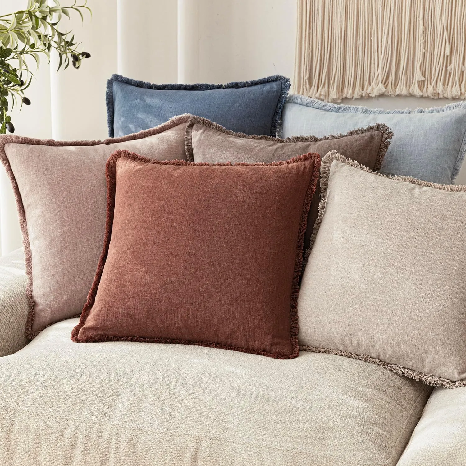 Foindtower Set of 2 Decorative Linen Fringe Throw Pillow Covers Boho Farmhouse Cushion Cover with Tassels Soft Accent Pillowcase for Couch Chair Sofa Bed Living Room Home Decor,18×18 Inch,Rust Red