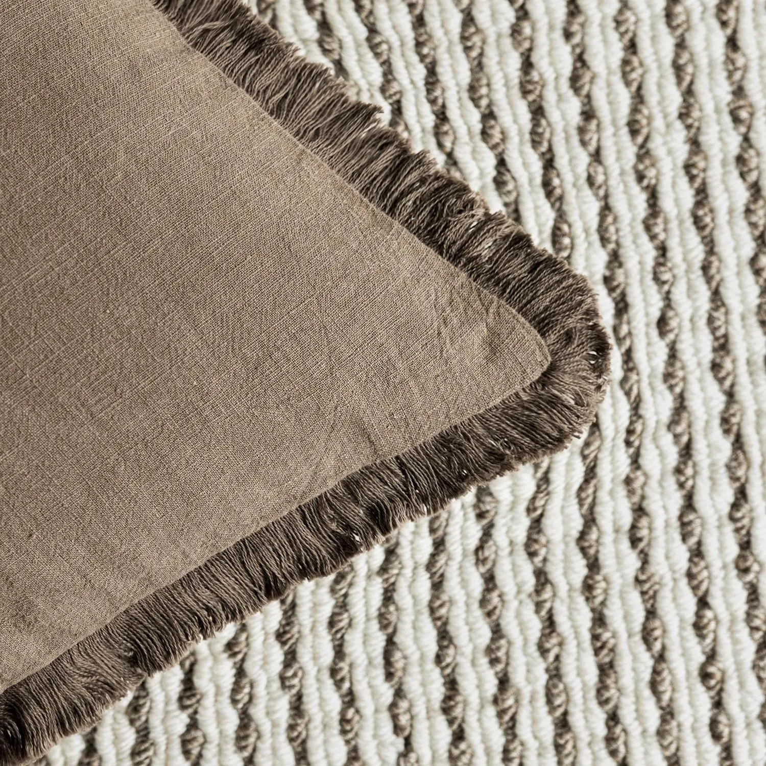 Foindtower Set of 2 Decorative Linen Fringe Throw Pillow Covers Cozy Boho Farmhouse Cushion Cover with Tassels Soft Accent Pillowcase for Couch Sofa Bed Living Room Home Decor,18×18 Inch,Light Brown