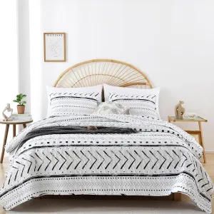 JANZAA Quilt Boho Bedding Set Queen Size – Lightweight Geometric Bedspread Coverlet, Soft Polyester Bedding Set for All Season, Machine Washable(Two Pillow Cases, White)
