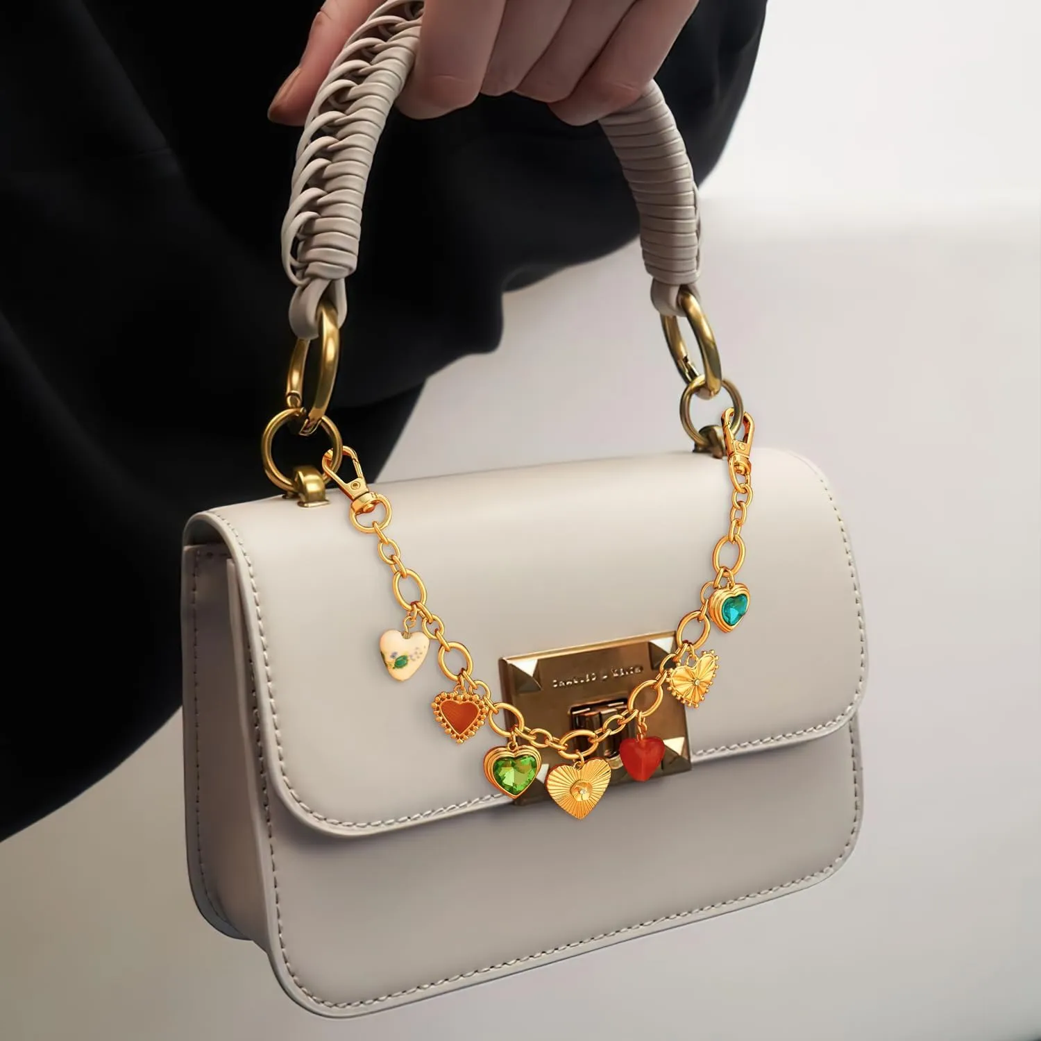 Keychain for Women With Red Rhinestones Trendy Gold Bag Heart Charms Key Pendant Trendy Purse Charms Car Jewelry