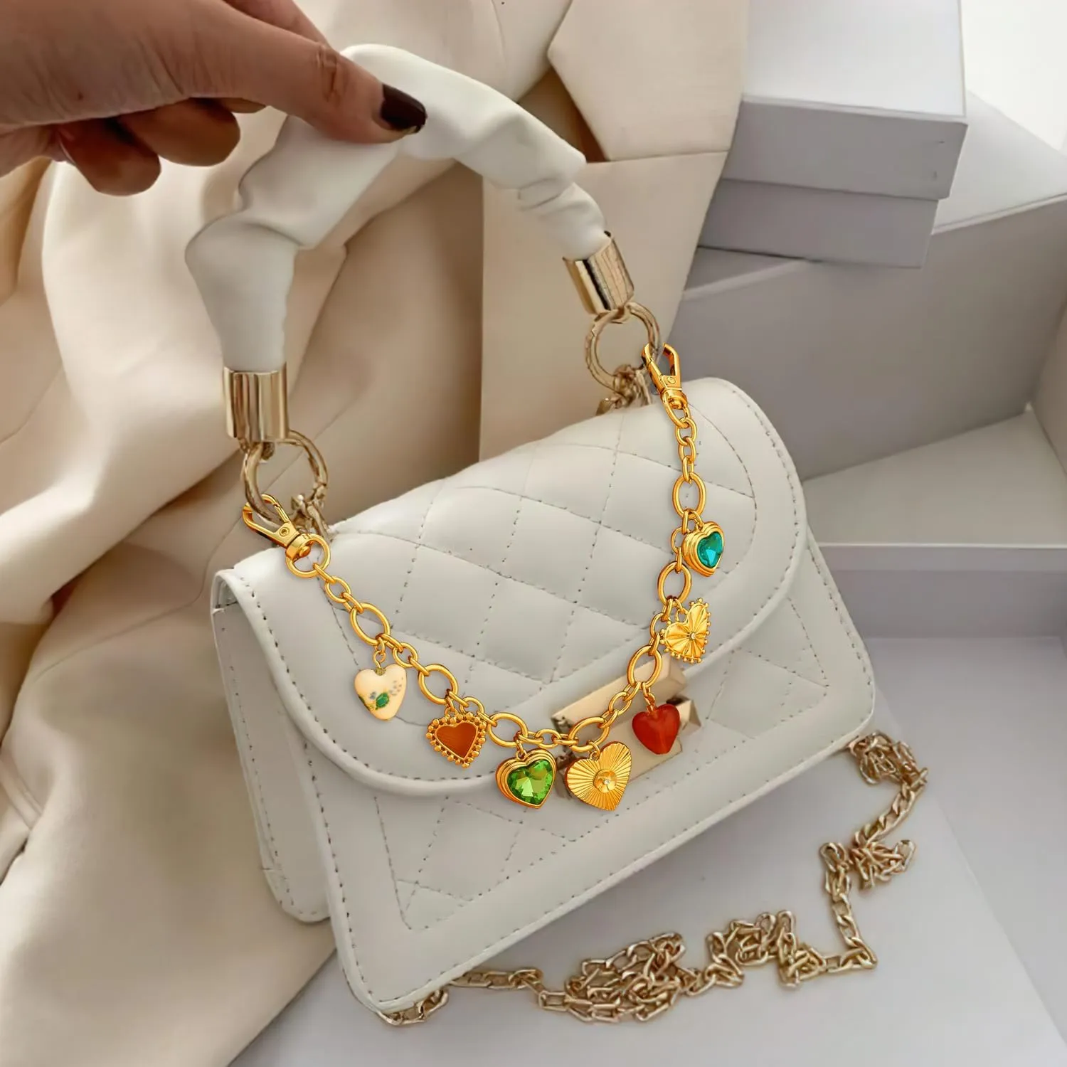Keychain for Women With Red Rhinestones Trendy Gold Bag Heart Charms Key Pendant Trendy Purse Charms Car Jewelry