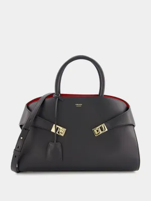 Medium Hug Handbag