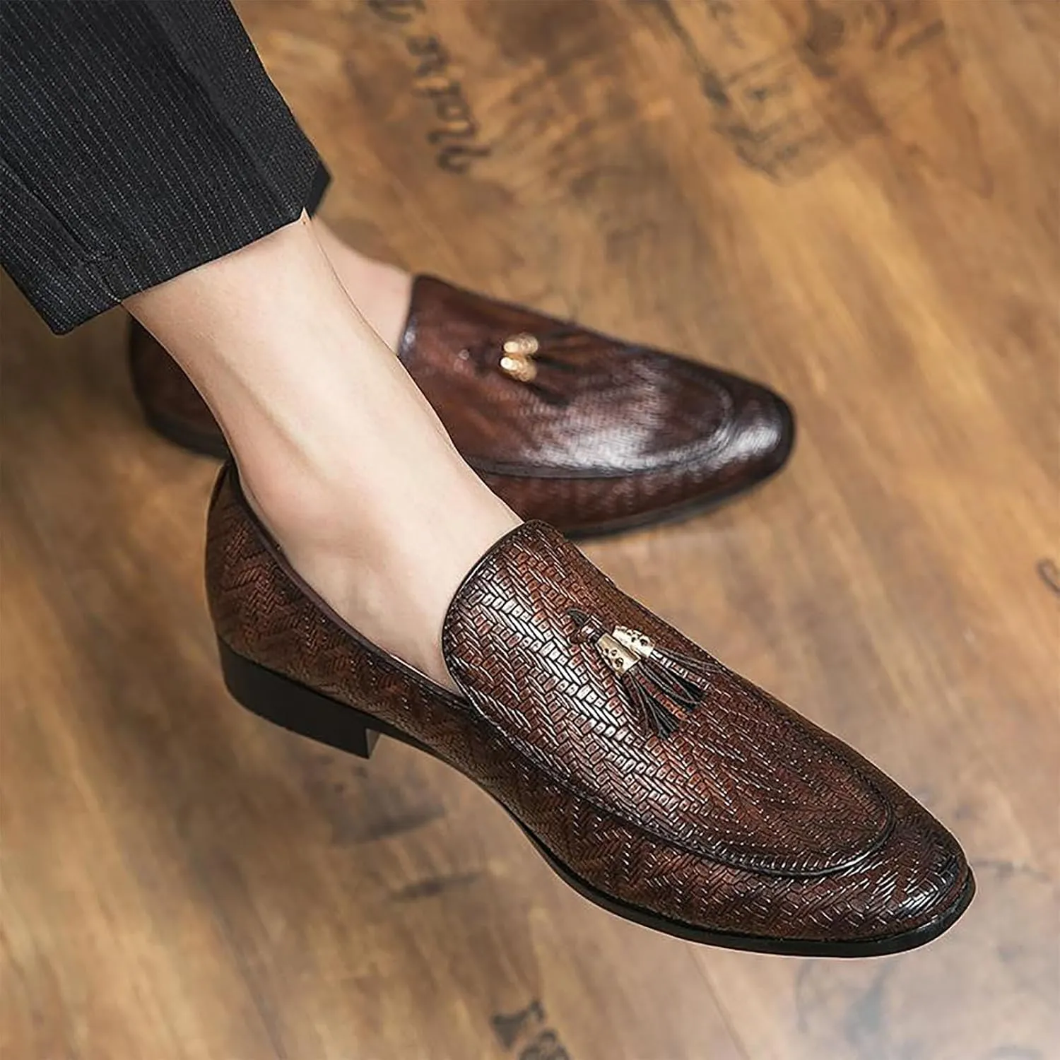 Men Oxford Shoes Lace Up Split Toe Men Dress Shoes， Suede Patchwork Crocodile Pointed Toe Prints Leather Shoes Men