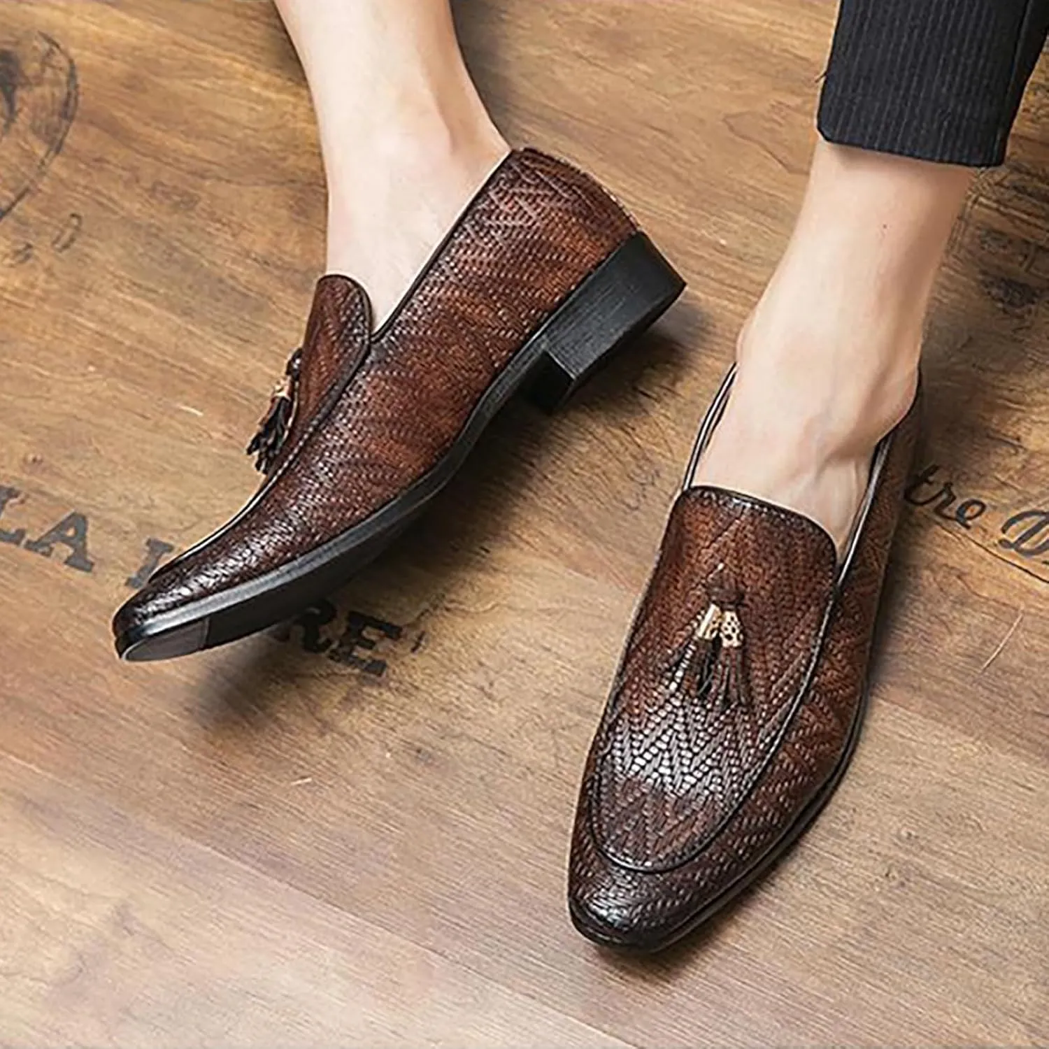 Men Oxford Shoes Lace Up Split Toe Men Dress Shoes， Suede Patchwork Crocodile Pointed Toe Prints Leather Shoes Men