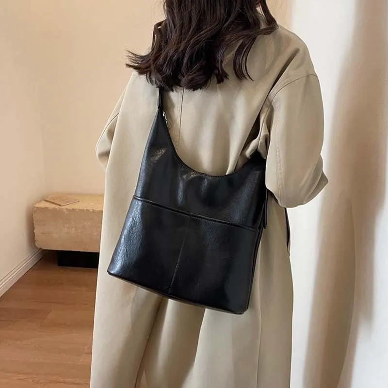 Molodo PU Leather Tote Bag for Women Slouchy Hobo Bag Casual Shoulder Bag Crossbody Bag Retro Soft Tote Handbag Purses
