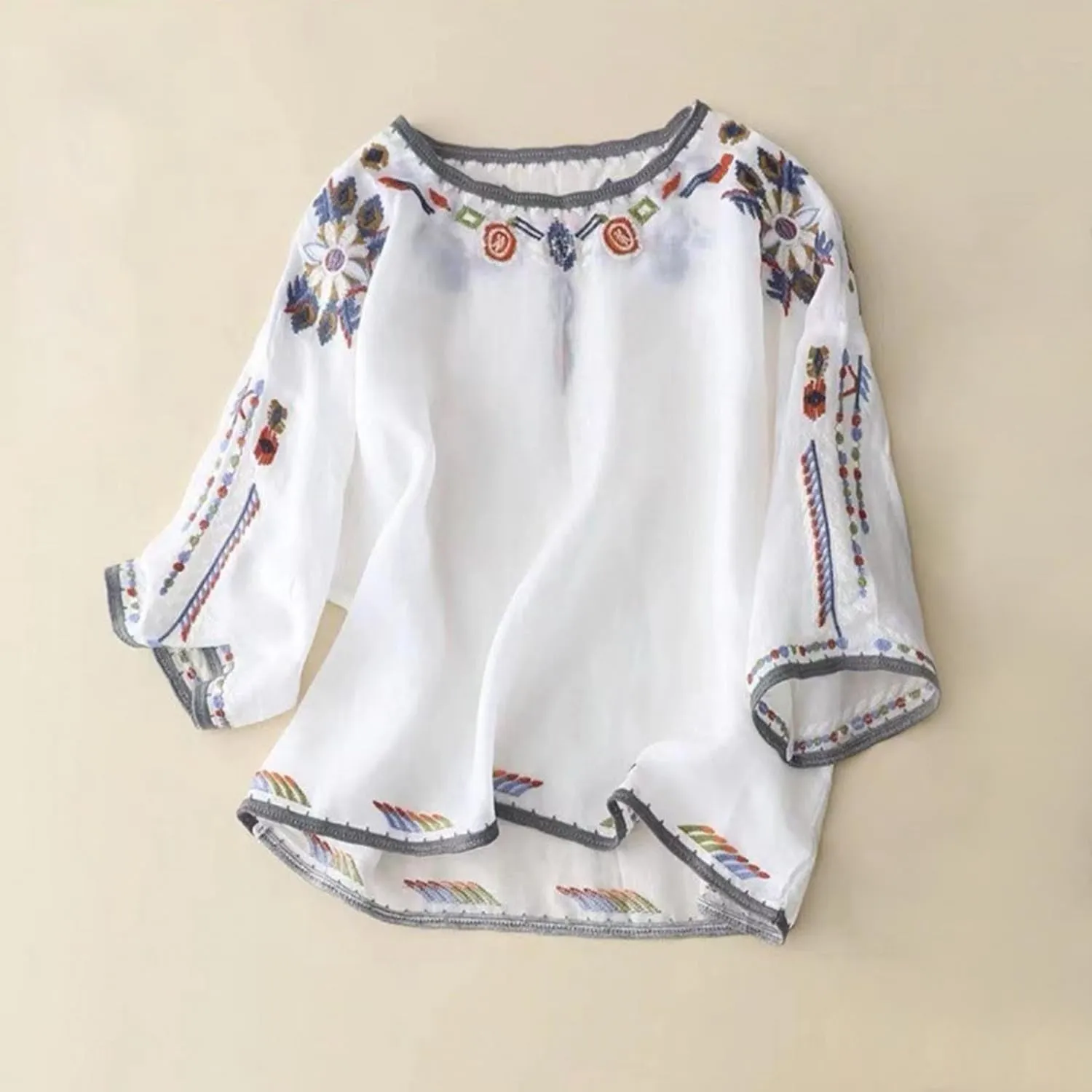 Oversized Graphic Tee for Women 2024 Fashion 3/4 Sleeve Embroidered Causal Shirt Summer Loose Fit Crewneck Blouse Top