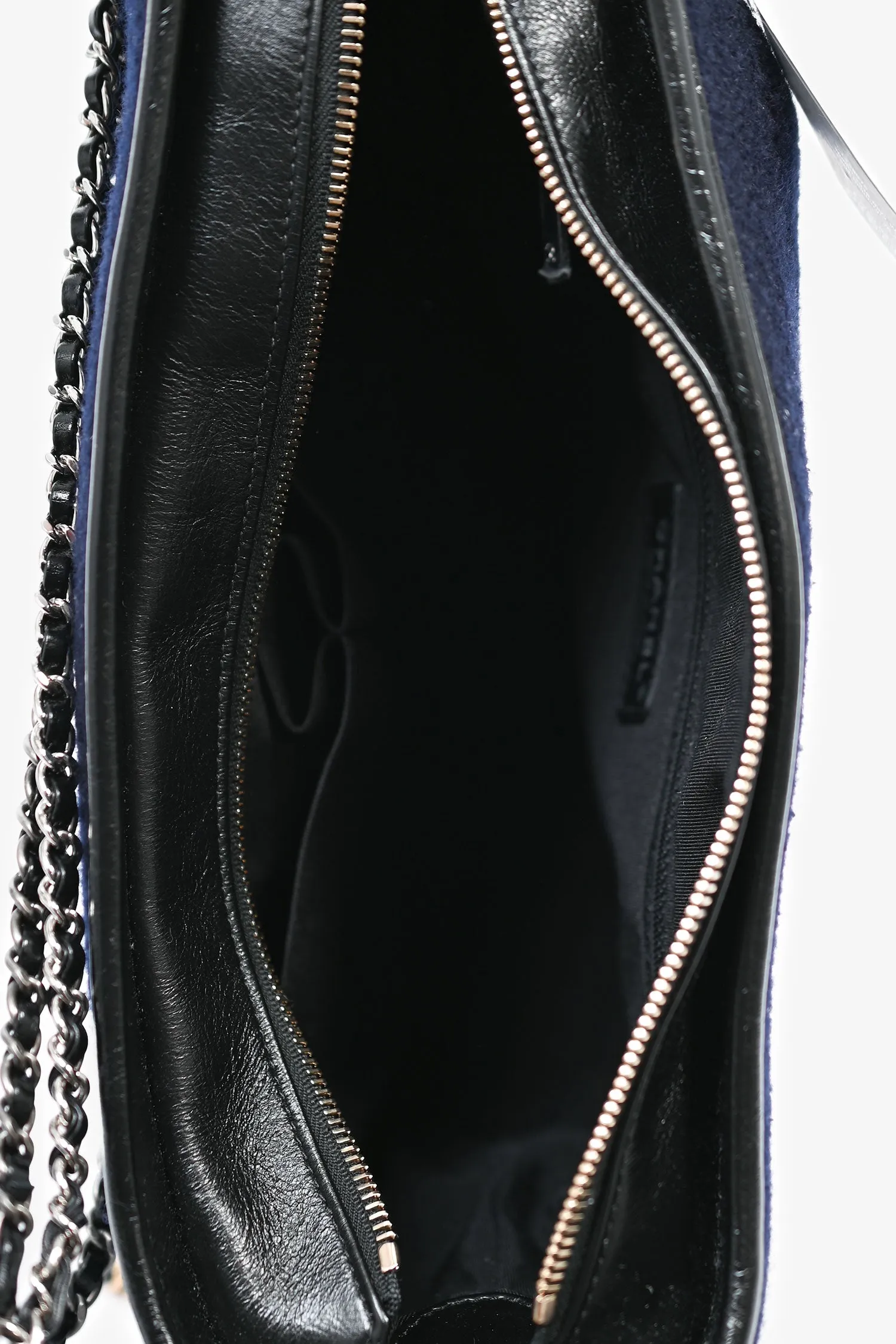 Pre-Loved Chanel™ 2019 Navy Wool 'Paris Hamburg' Embroidered Large Gabrielle Hobo