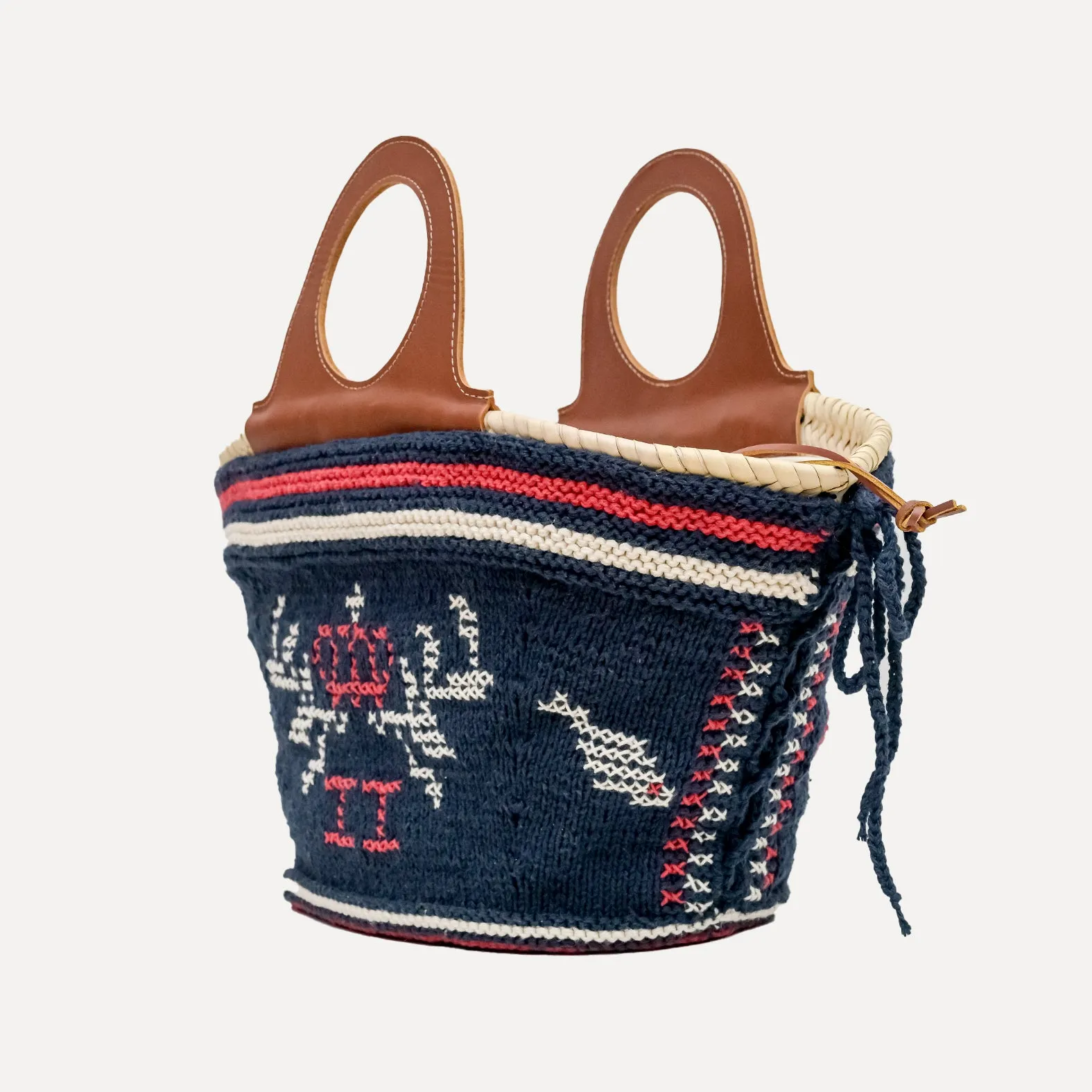 Póvoa - embroidered basket in navy