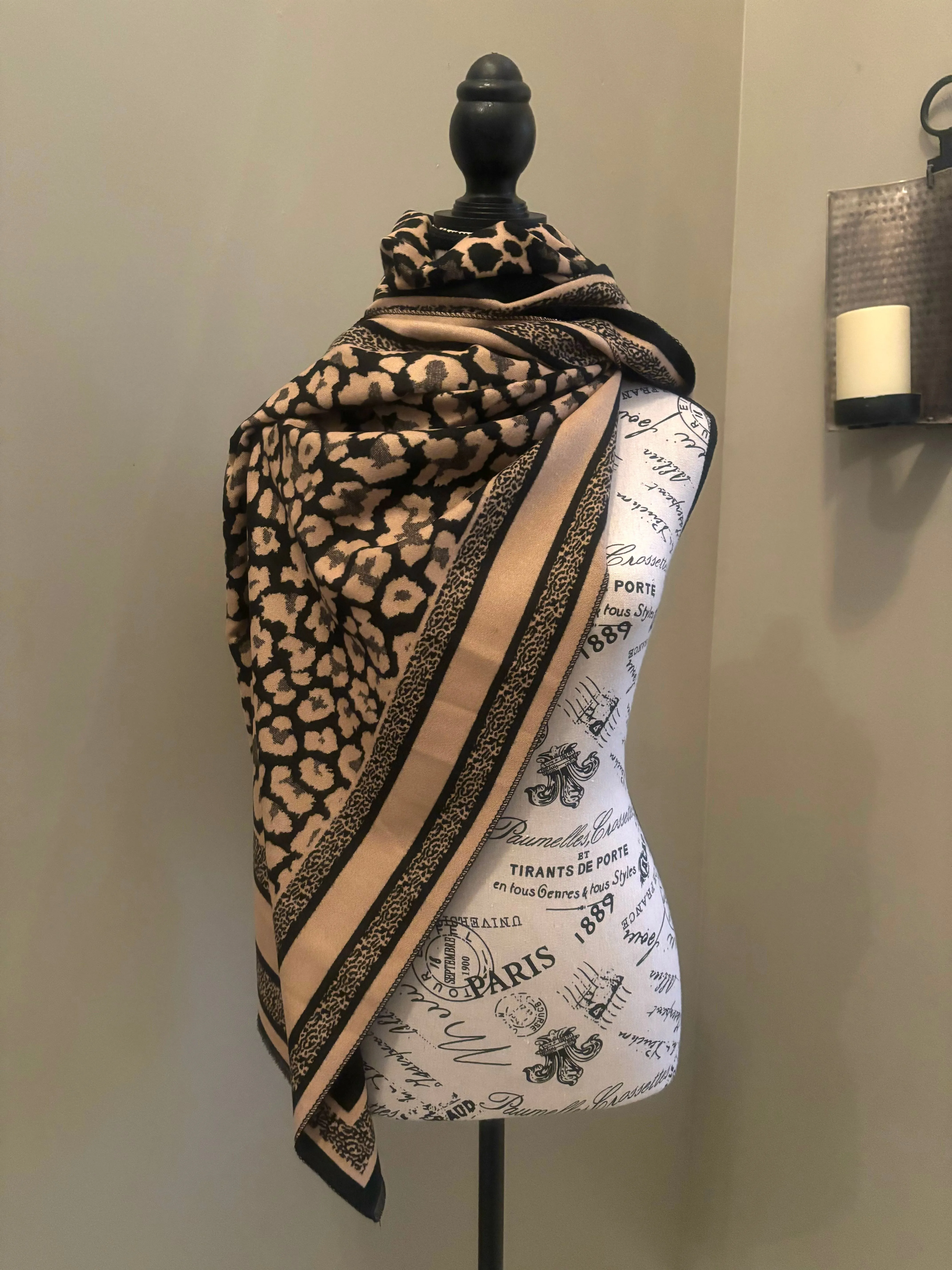 Reversible Leopard Pattern Scarf