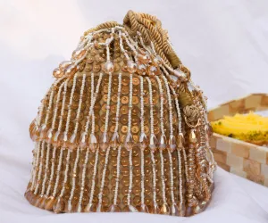 Shayna Bucket Bag – Gold