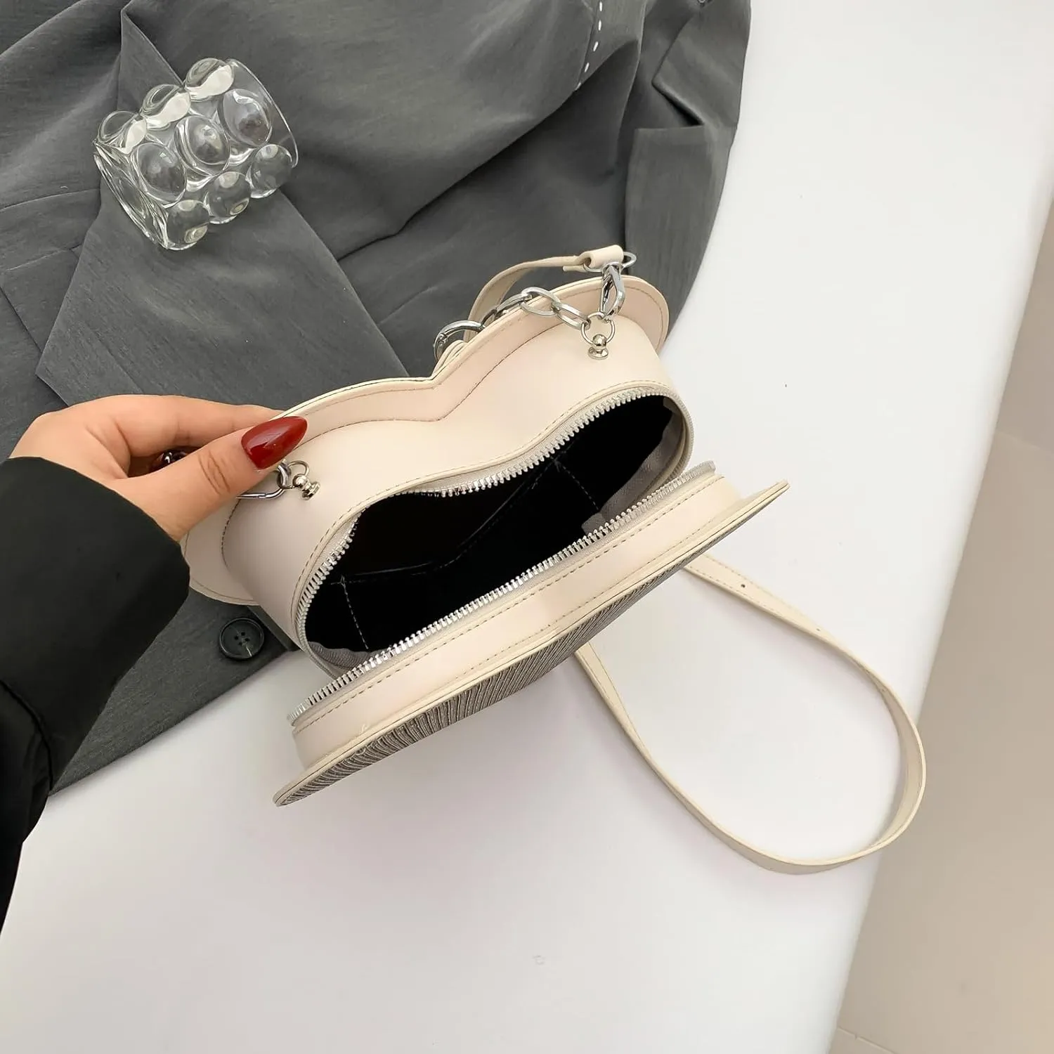 Trendy Heart Crossbody Bags Purses for Women,Cute Vegan Shoulder Bag,Evening Bags Satchel Handbags