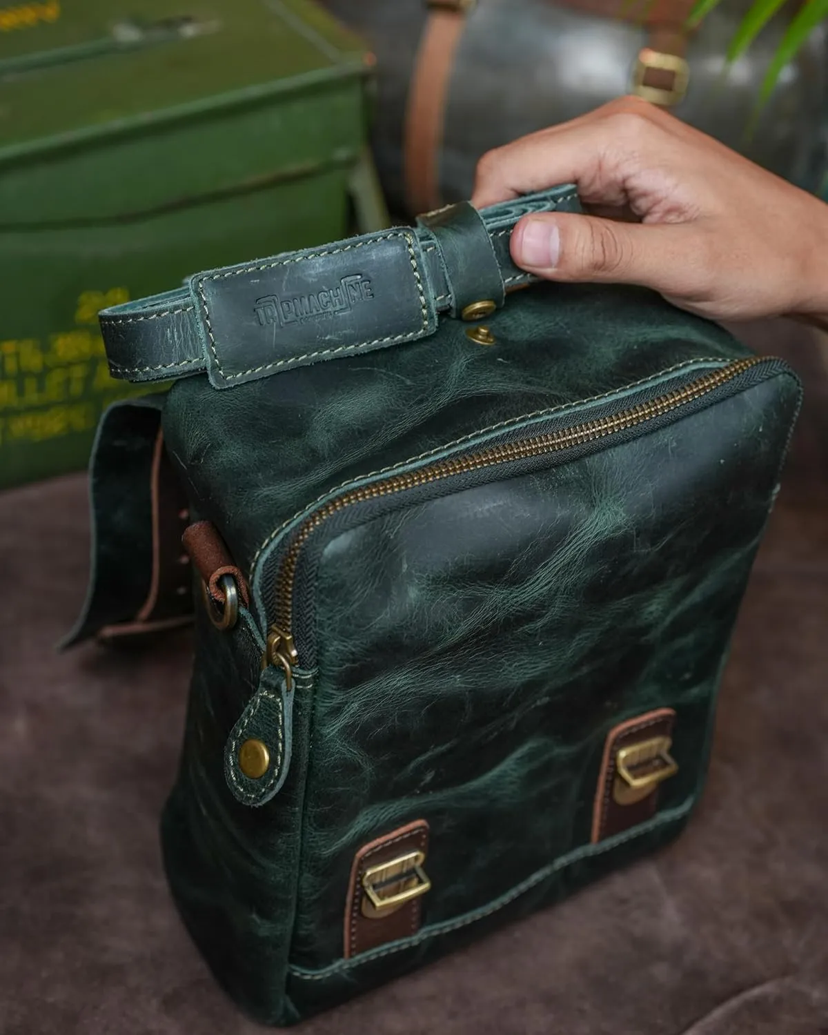 Trip Machine Company Genuine Leather Motorcycle Magnetic Fuel Tank & Tail Pillion Seat Mount Bag With Shoulder Strap And Rain Cover (Tank Bag, Forest Green)