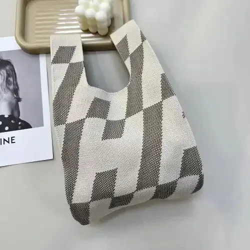 Womens Knot Wrist Bag Handmade Knitted Bag Portable Mini Striped Tote Bucket Phone Bags Large Capacity Autumn Winter Handbags