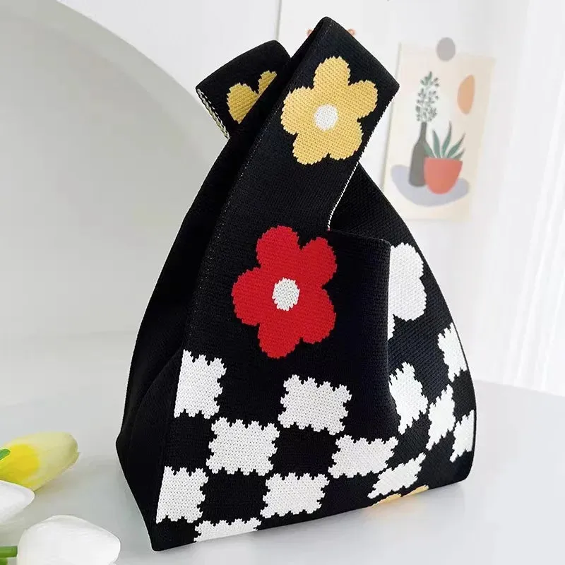 Womens Knot Wrist Bag Handmade Knitted Bag Portable Mini Striped Tote Bucket Phone Bags Large Capacity Autumn Winter Handbags
