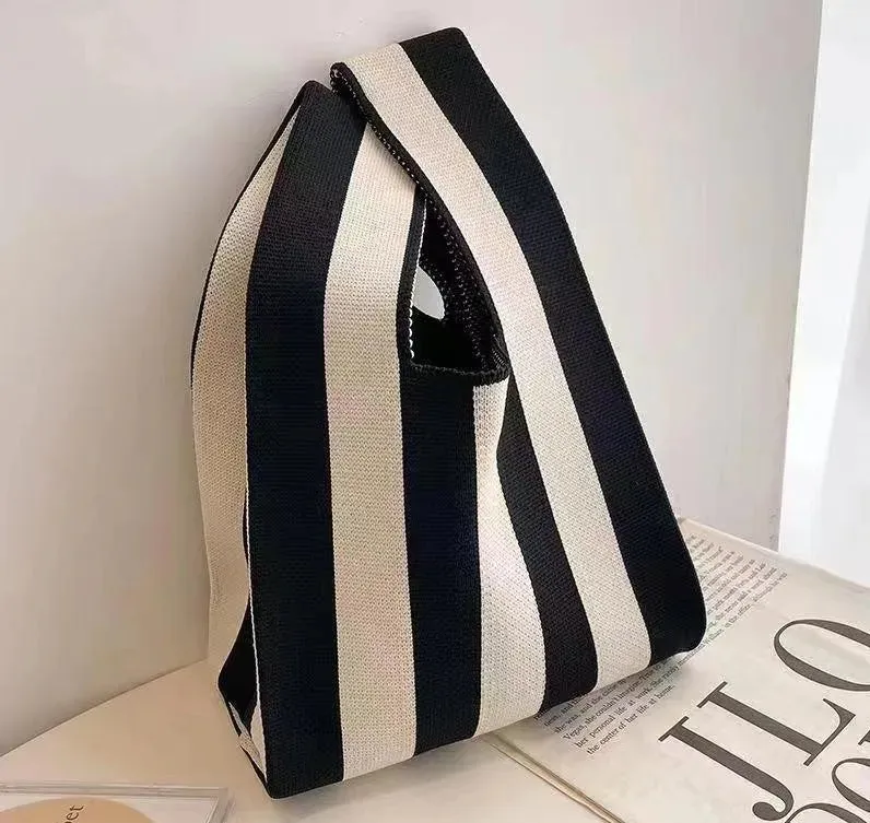 Womens Knot Wrist Bag Handmade Knitted Bag Portable Mini Striped Tote Bucket Phone Bags Large Capacity Autumn Winter Handbags