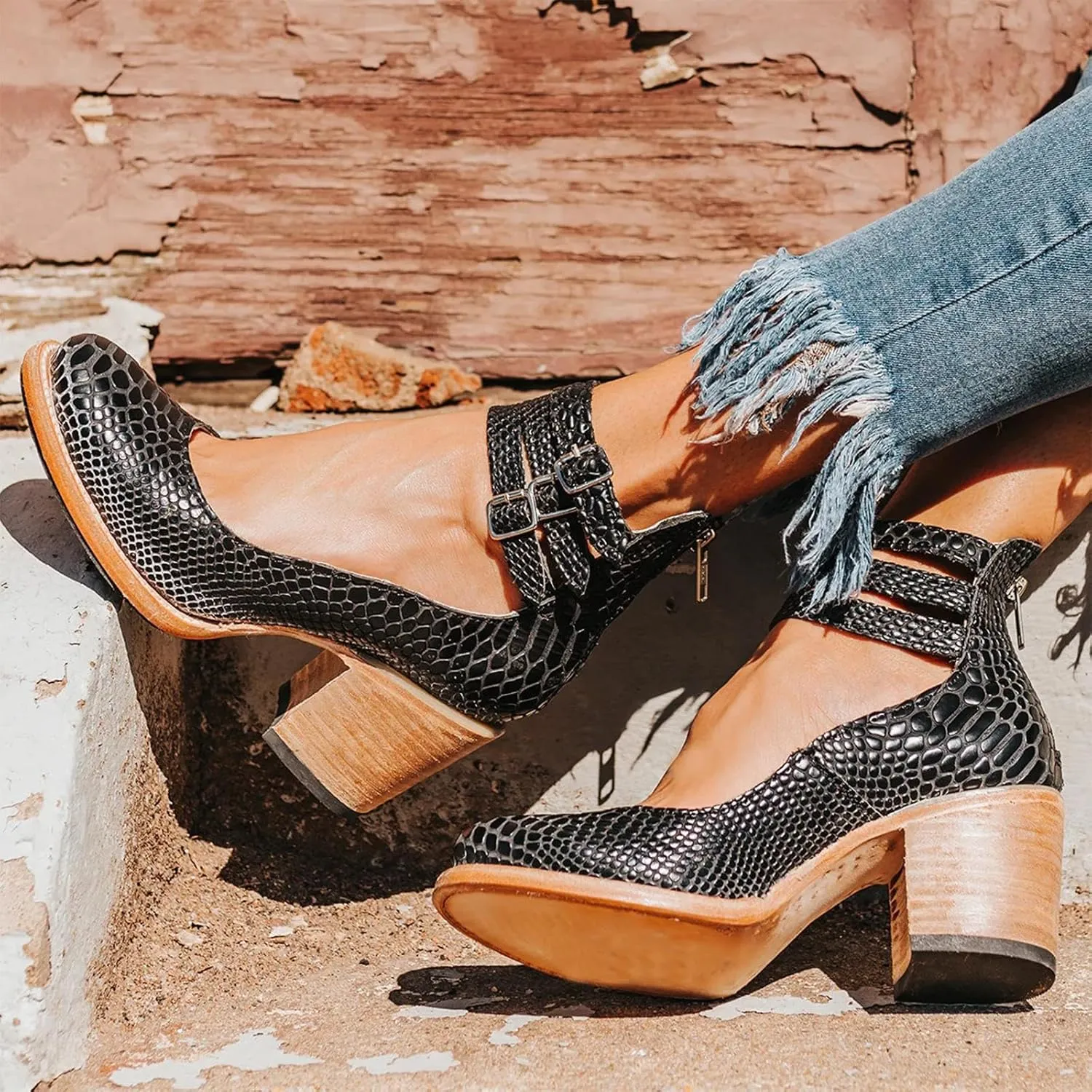 Women’s Leather Ankle Strap High Heel Pumps Vintage Style Block Heel Mary Jane Shoes with Adjustable Buckles Round Toe Back Zipper Pumps for Women