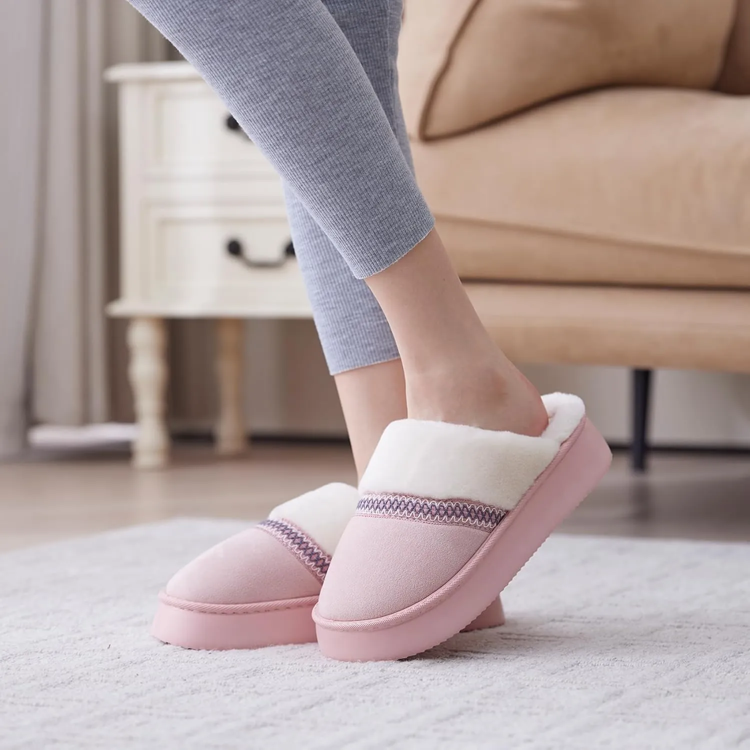 Womens Slippers for Women Cozy Memory Foam House Slippers Winter Warm Comfy Furry Shoes for Indoor Outdoor Suede Platform with Anti-Skid Sole