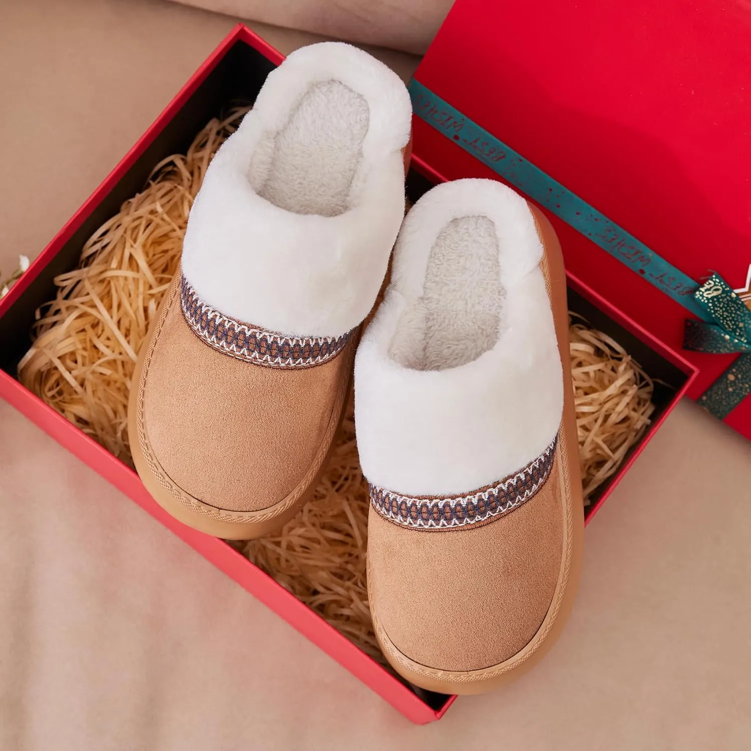 Womens Slippers for Women Cozy Memory Foam House Slippers Winter Warm Comfy Furry Shoes for Indoor Outdoor Suede Platform with Anti-Skid Sole