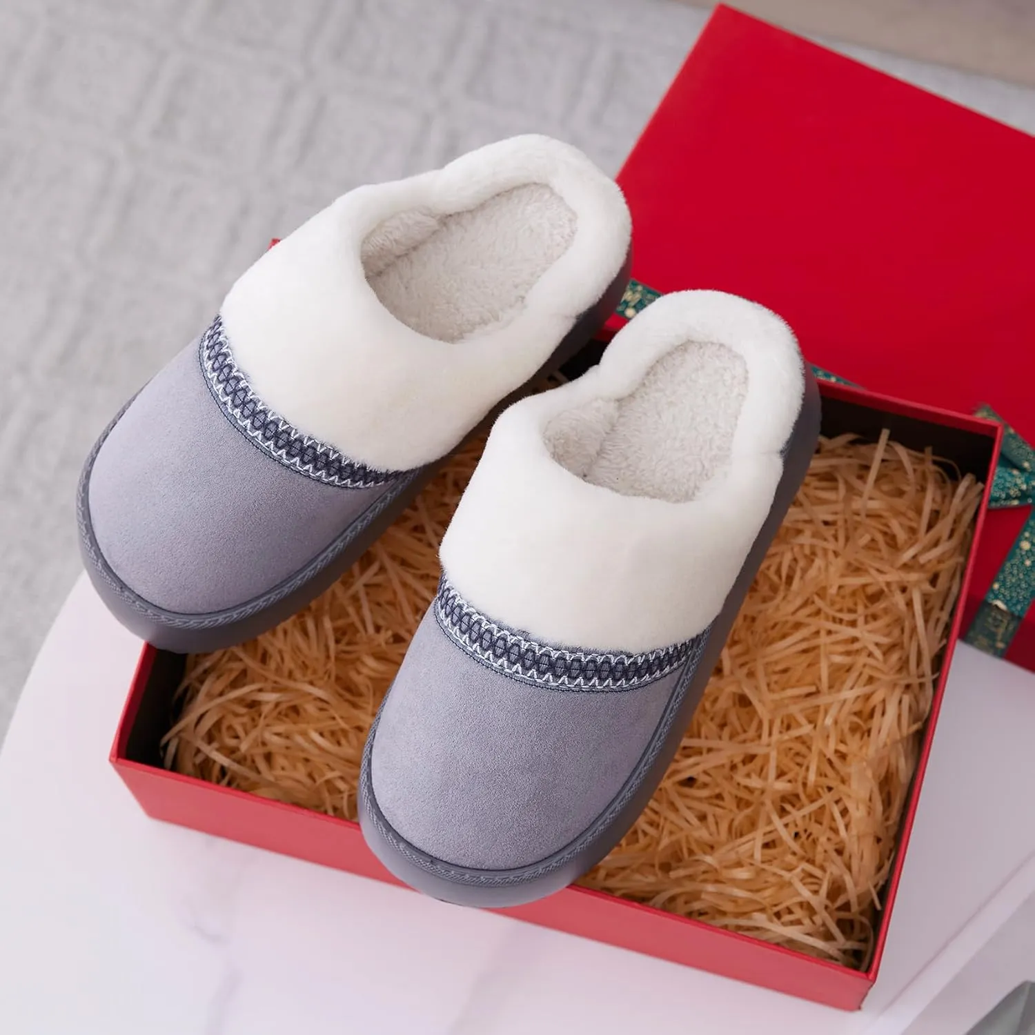 Womens Slippers for Women Cozy Memory Foam House Slippers Winter Warm Comfy Furry Shoes for Indoor Outdoor Suede Platform with Anti-Skid Sole