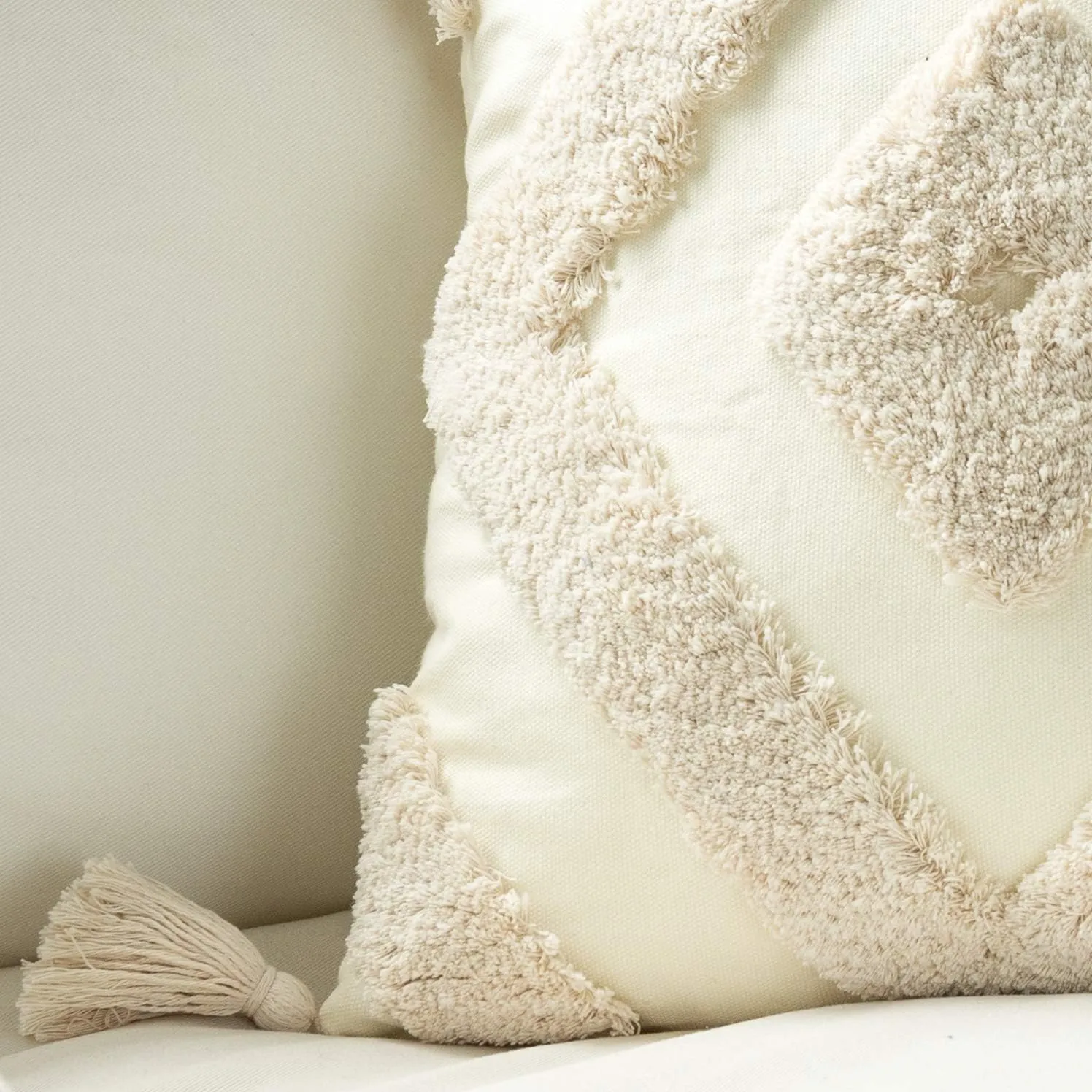 Woven Tufted Boho Throw Pillow Cover, Modern Decorative Geometric Diamond Chevron Square Cushion with Tassels, Farmhouse Tribal Pillowcases for Couch Sofa Bedroom Living Room, 18 x 18 Inches, Ivory